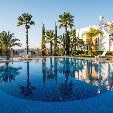 Villa Portimao Elegant House With Pool By Homing Exterior foto